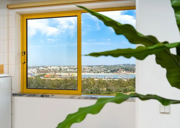 Stylish With A View And Daire