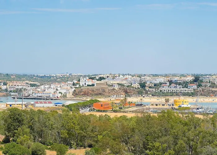 Stylish With A View And Daire *