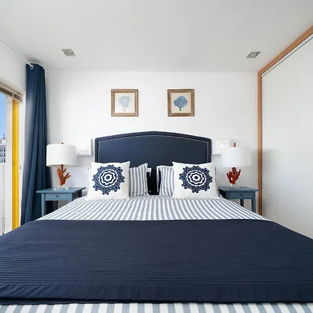 Bright Apt Marina View Steps To Beach *